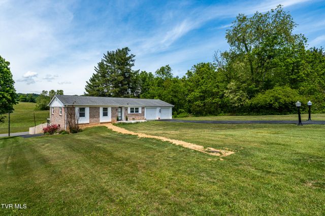 253 Fairford Lane, Blountville, TN 37617