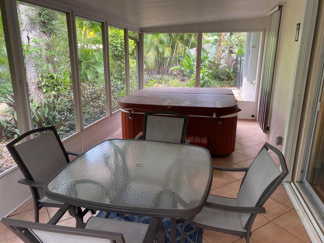 535 Flamevine Lane, Vero Beach, FL 32963