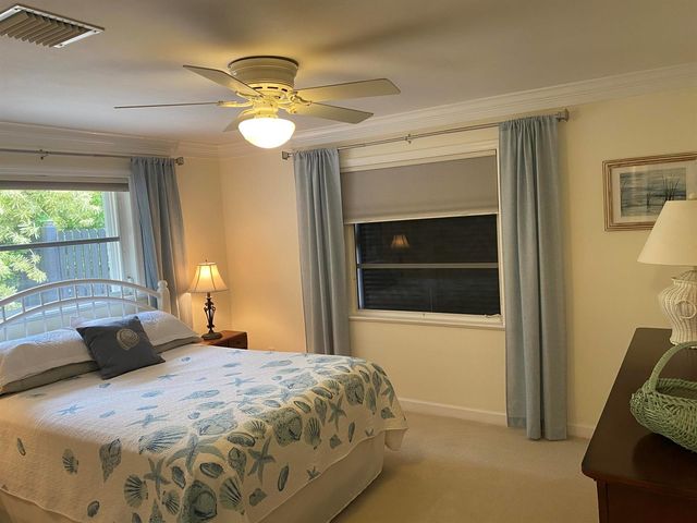 535 Flamevine Lane, Vero Beach, FL 32963