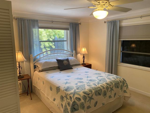 535 Flamevine Lane, Vero Beach, FL 32963