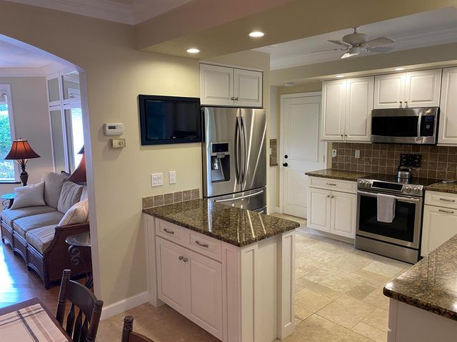 535 Flamevine Lane, Vero Beach, FL 32963