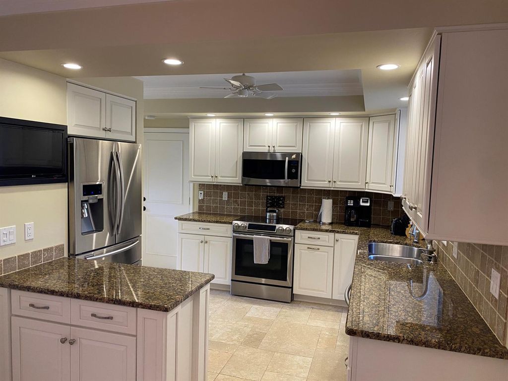 535 Flamevine Lane, Vero Beach, FL 32963