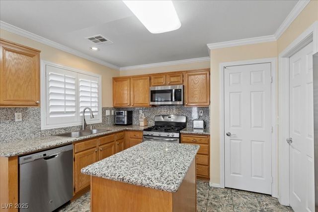 8973 Edgeworth Place, Las Vegas, NV 89123