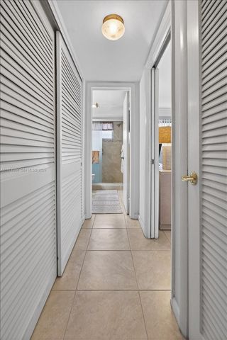 180 NE 12th Ave 15B, Hallandale Beach, FL 33009