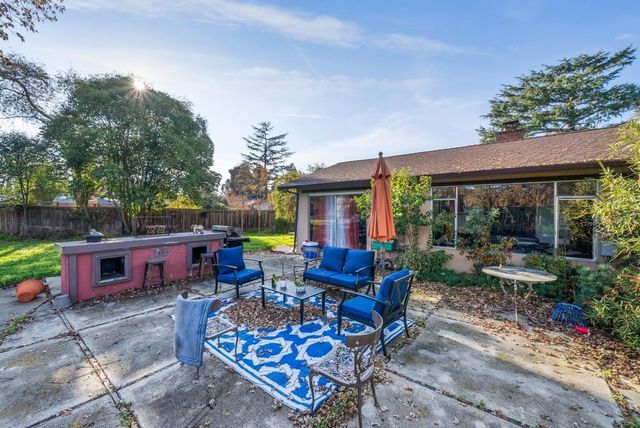 457 Nora Ct, Walnut Creek, CA 94597