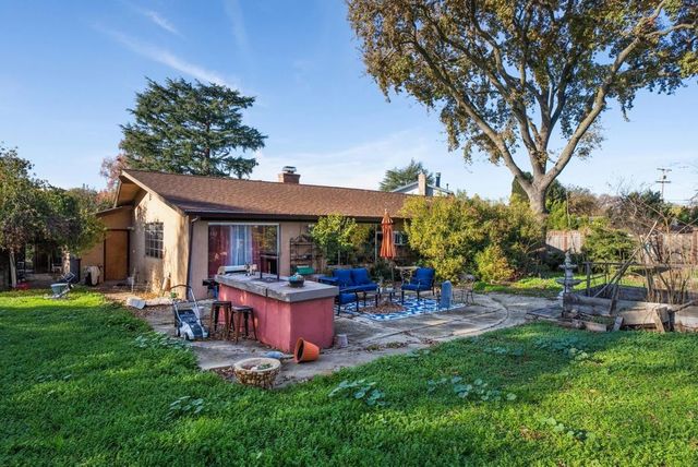 457 Nora Ct, Walnut Creek, CA 94597