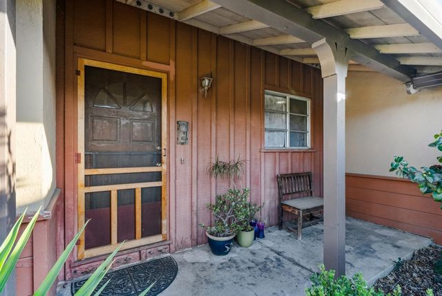 457 Nora Ct, Walnut Creek, CA 94597