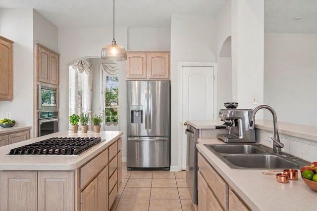 5807 Bayberry Way, Sugar Land, TX 77479