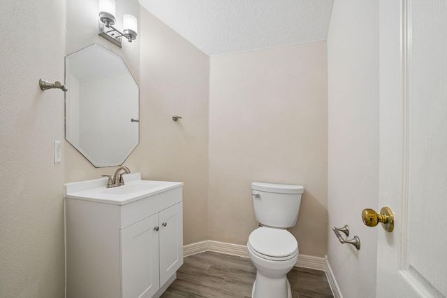 5807 Bayberry Way, Sugar Land, TX 77479