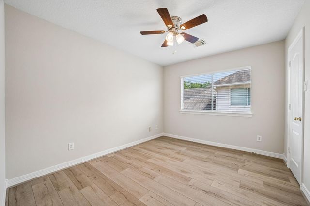 5807 Bayberry Way, Sugar Land, TX 77479
