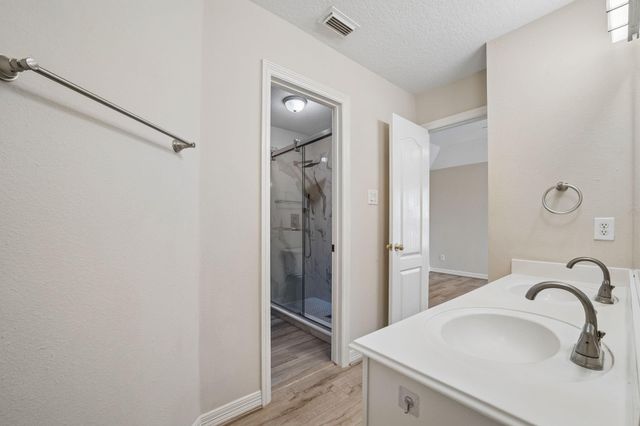 5807 Bayberry Way, Sugar Land, TX 77479