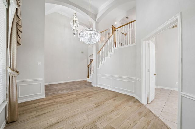 5807 Bayberry Way, Sugar Land, TX 77479