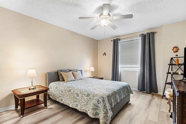 616 Clearwater Park Road 1206, West Palm Beach, FL 33401