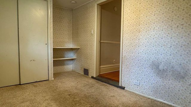 112 7th Avenue S, Moorhead, MN 56560