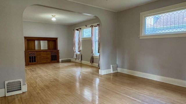 112 7th Avenue S, Moorhead, MN 56560