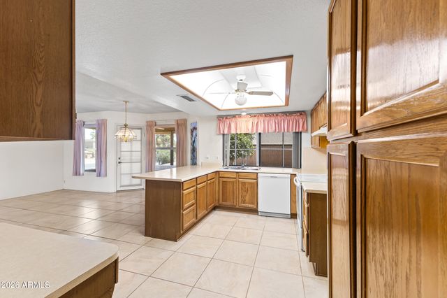 9821 W ORAIBI Drive, Peoria, AZ 85382