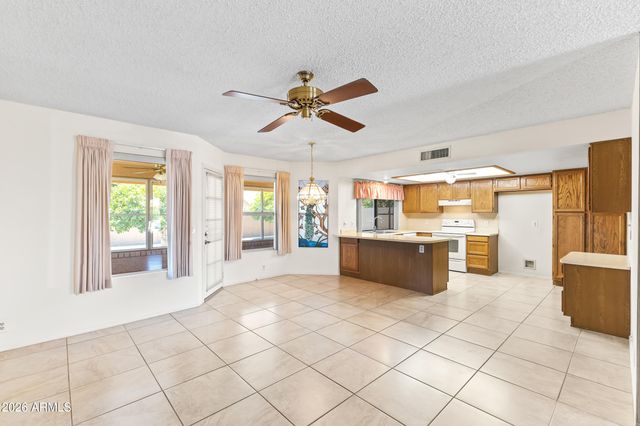 9821 W ORAIBI Drive, Peoria, AZ 85382