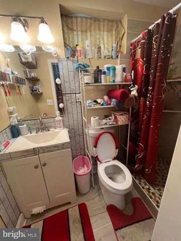 5702 LANDOVER RD, Hyattsville, MD 20784