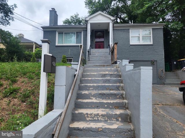 5702 LANDOVER RD, Hyattsville, MD 20784