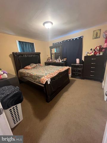 5702 LANDOVER RD, Hyattsville, MD 20784