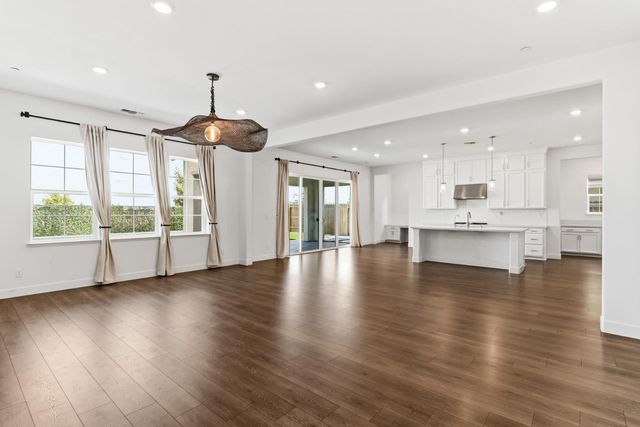 7606 Afonso Way, Elk Grove, CA 95757