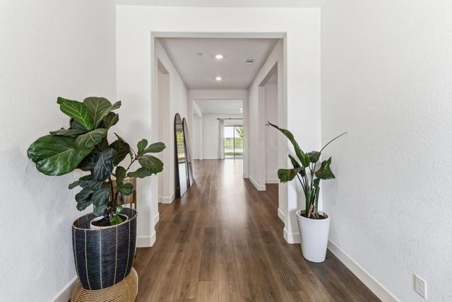 7606 Afonso Way, Elk Grove, CA 95757