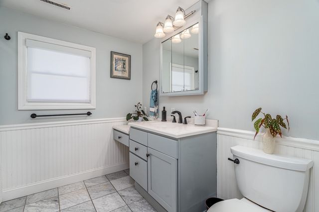 431 Massasoit Rd 2, Worcester, MA 01604