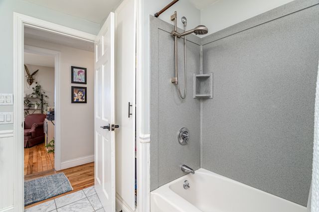431 Massasoit Rd 2, Worcester, MA 01604