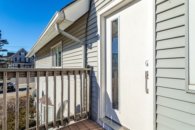 431 Massasoit Rd 2, Worcester, MA 01604