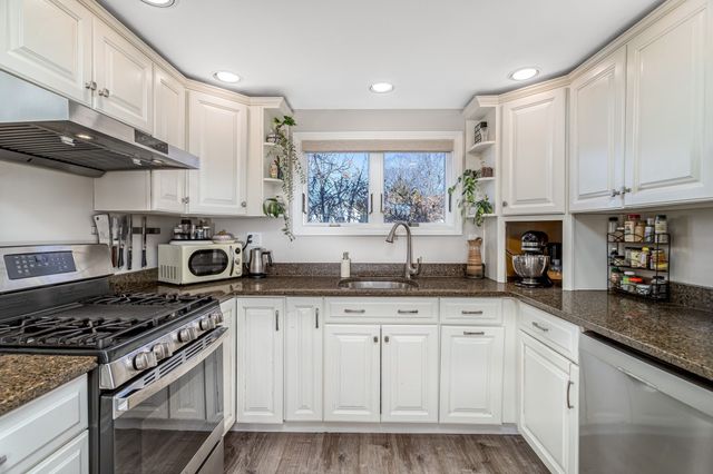 431 Massasoit Rd 2, Worcester, MA 01604