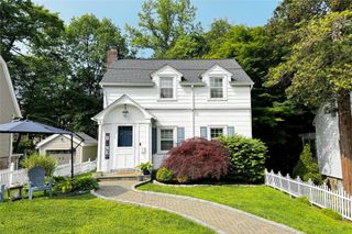 9 Brynwood Road, Yonkers, NY 10701