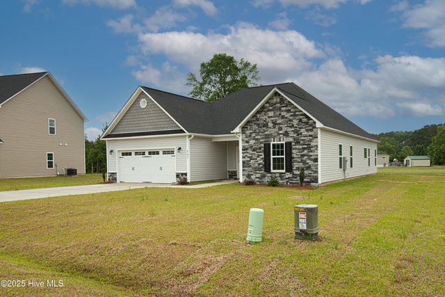 207 Talton Estates Drive, Pikeville, NC 27863