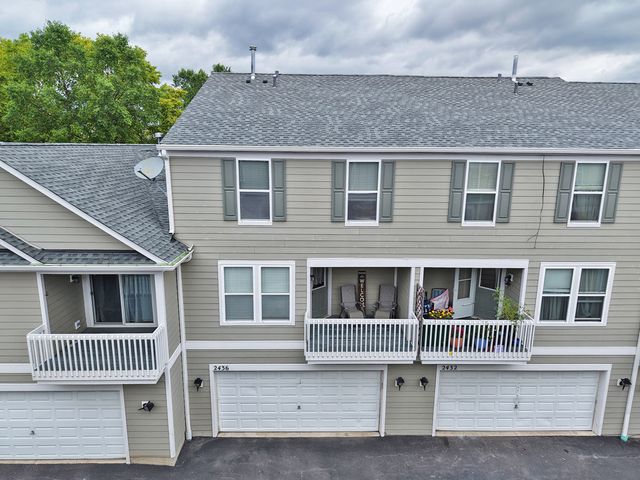 2436 Emily Lane, Elgin, IL 60123
