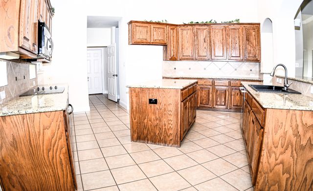 2415 Green Meadow Drive, Sachse, TX 75048