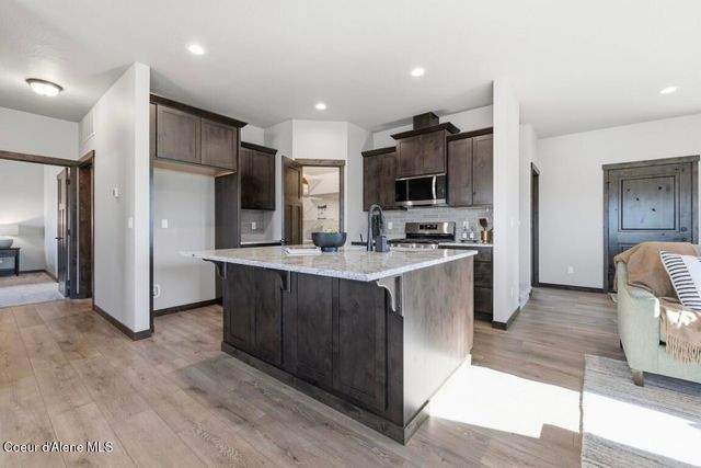 673 W MONASHEE LN, Hayden, ID 83835