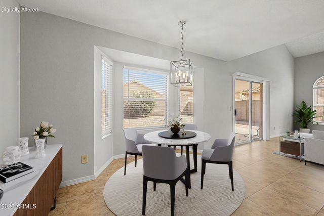 2922 E WOODLAND Drive, Phoenix, AZ 85048