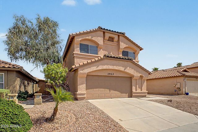 2922 E WOODLAND Drive, Phoenix, AZ 85048