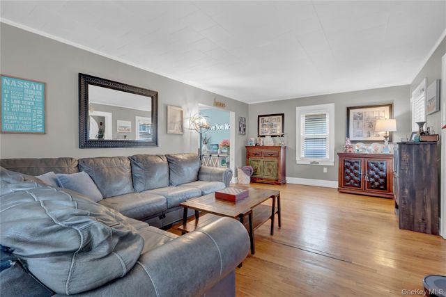 2889 Arnold Avenue, Oceanside, NY 11572