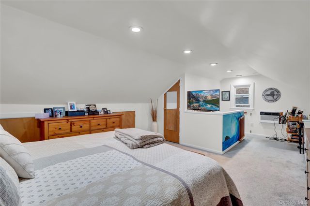 2889 Arnold Avenue, Oceanside, NY 11572