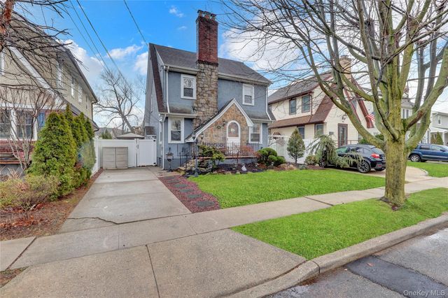 2889 Arnold Avenue, Oceanside, NY 11572