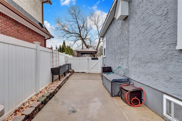 2889 Arnold Avenue, Oceanside, NY 11572