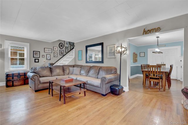 2889 Arnold Avenue, Oceanside, NY 11572