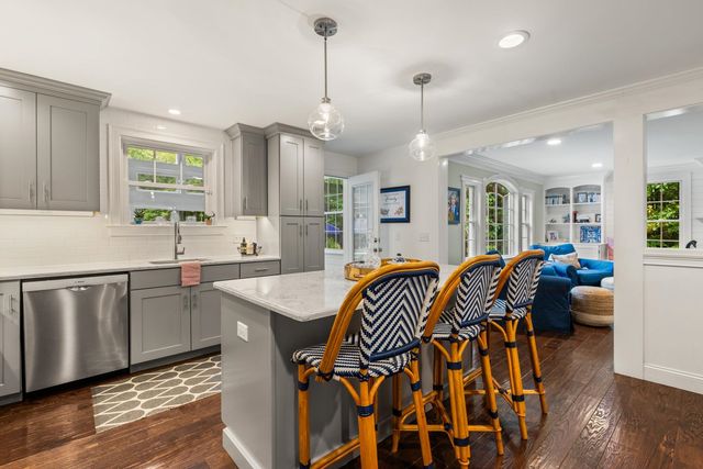 23 Rockrimmon Road, North Hampton, NH 03862