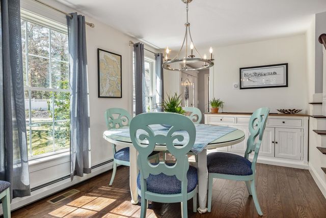 23 Rockrimmon Road, North Hampton, NH 03862