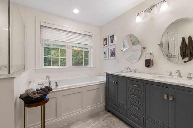 23 Rockrimmon Road, North Hampton, NH 03862