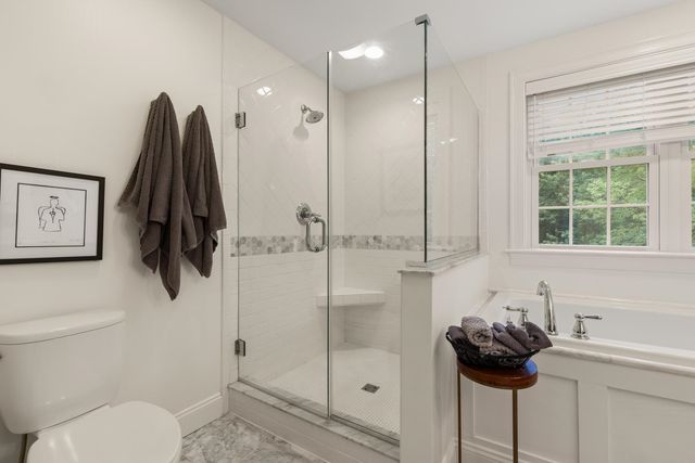 23 Rockrimmon Road, North Hampton, NH 03862