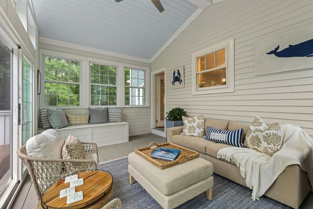 23 Rockrimmon Road, North Hampton, NH 03862