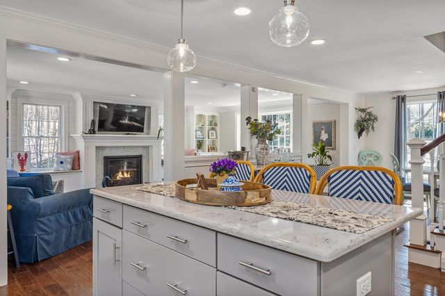 23 Rockrimmon Road, North Hampton, NH 03862