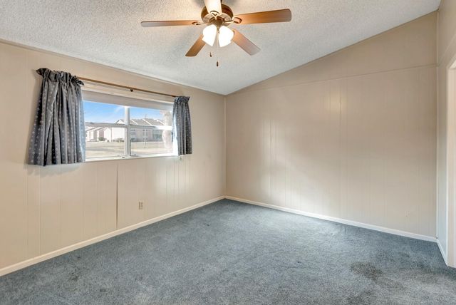 293 County Road 406, Edna, TX 77957