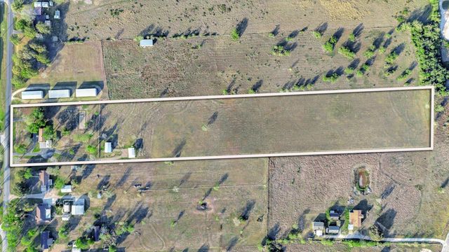 293 County Road 406, Edna, TX 77957